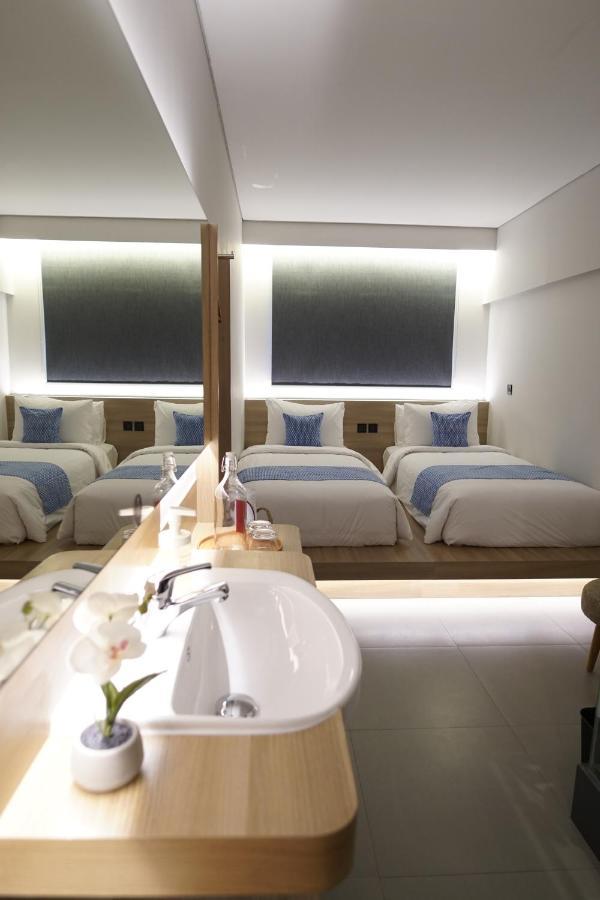 Qubika Boutique Hotel Tangerang Exterior foto